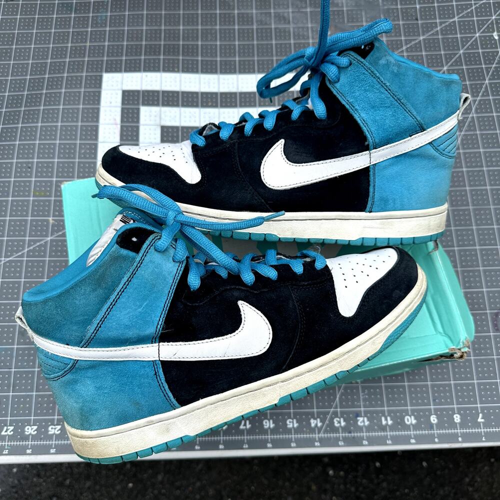 Nike SB Dunk Low 'Send Help'